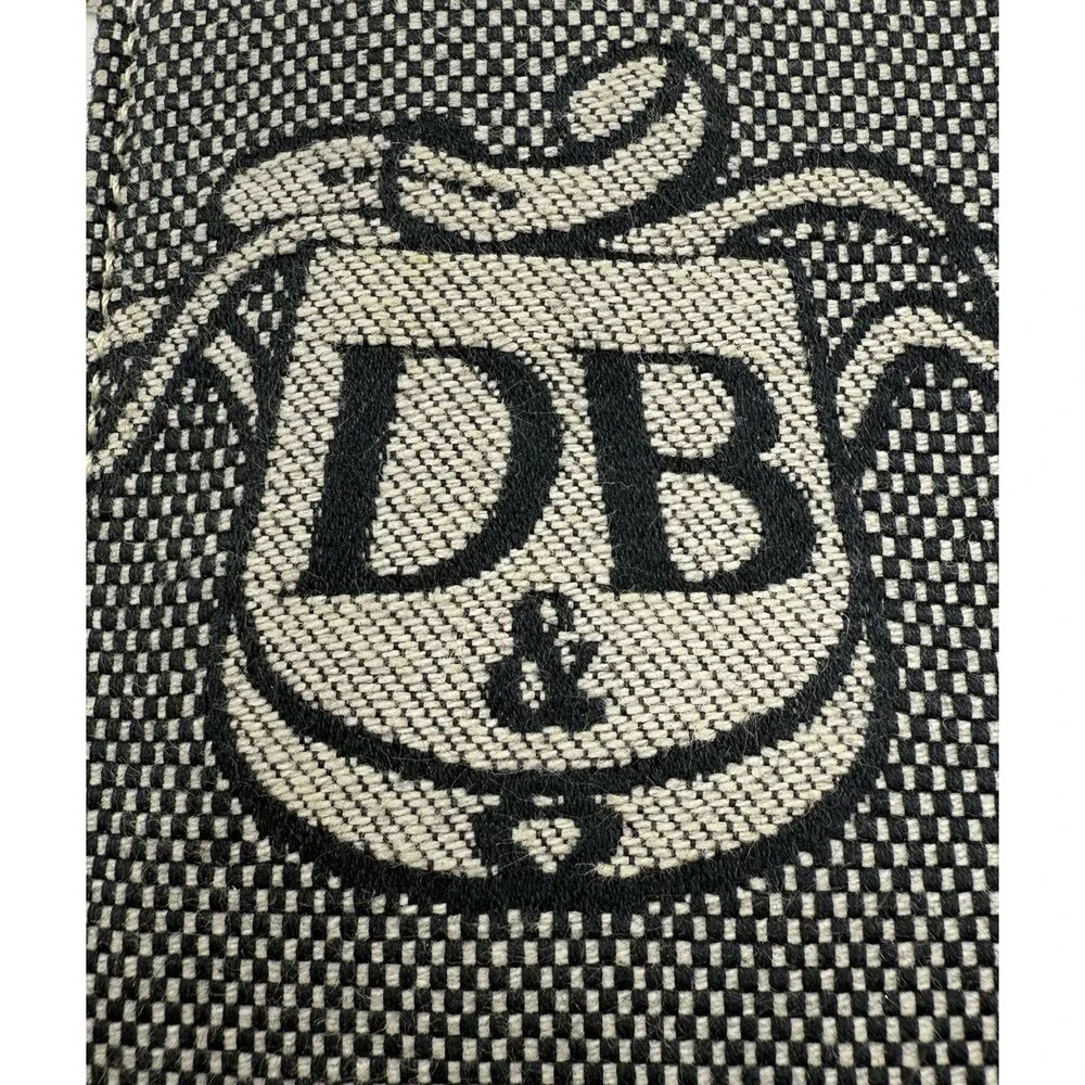 Dooney & Bourke Canvas DB Donegal Crest Wristlet Grey Black W/‎ Handstrap zip